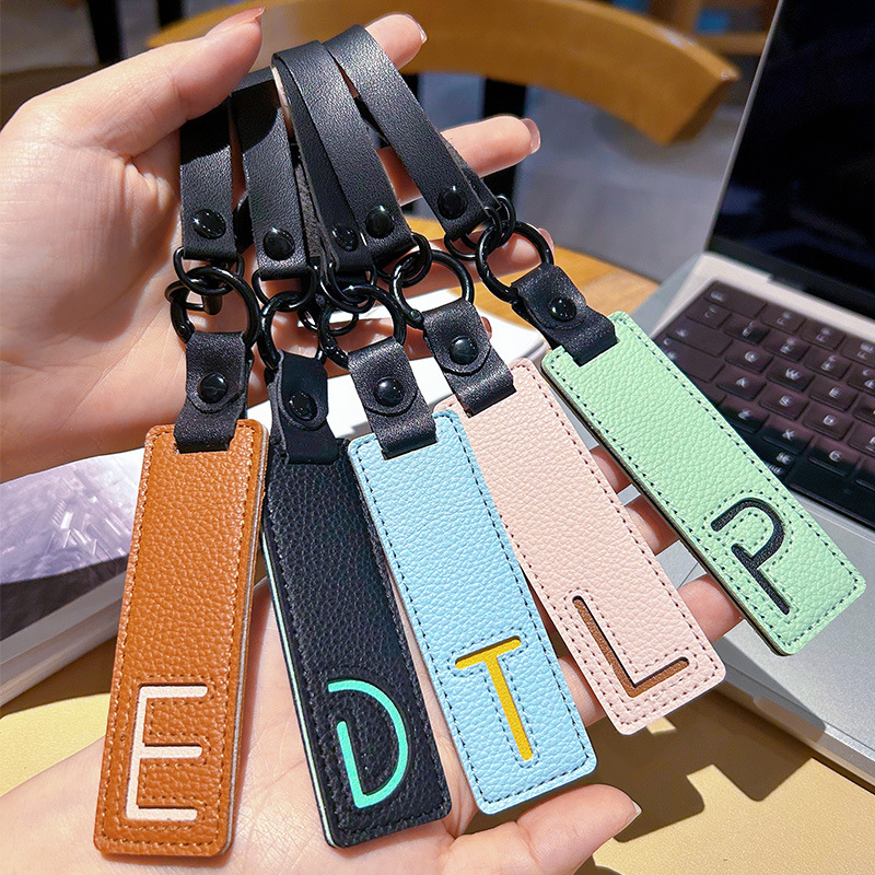 Classic Pu Leather Keychain A- - Monogram Keychain Leather ulasan dan harga