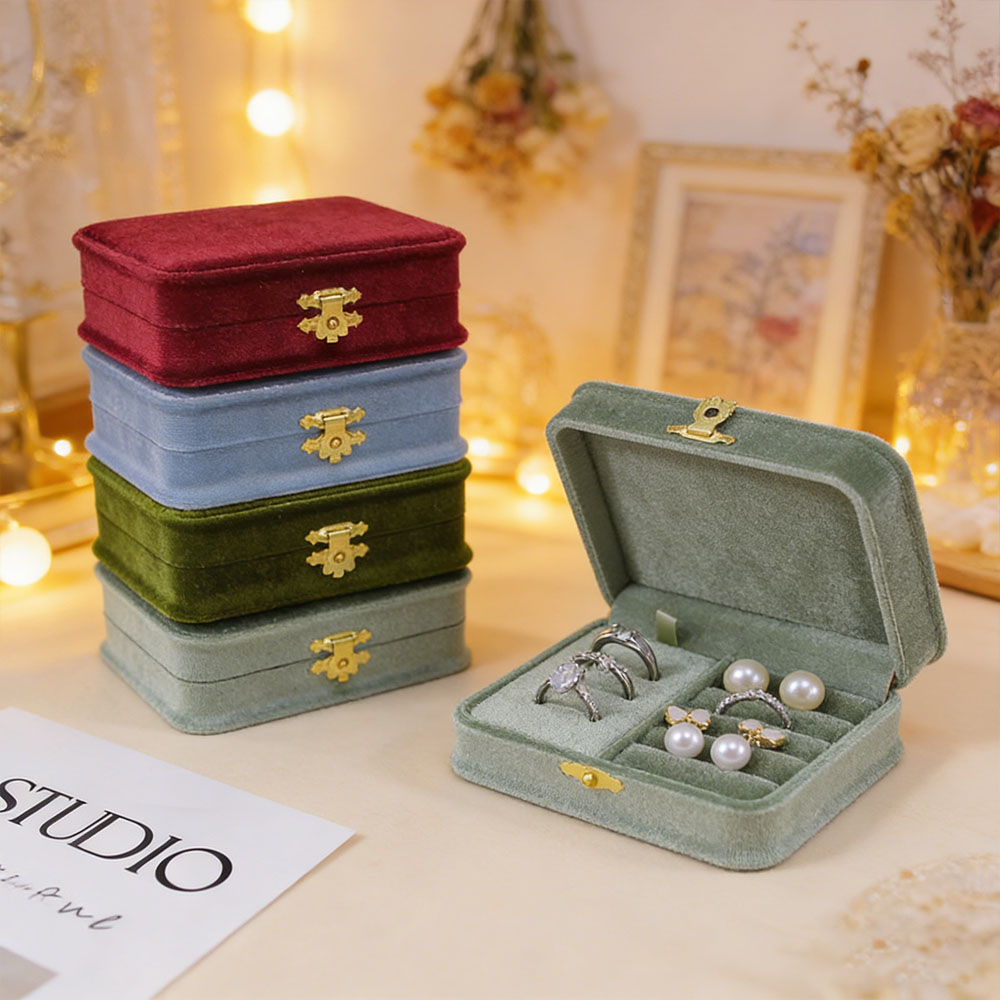 Personalized velvet jewelry bo - Personalized Name Box ulasan dan harga